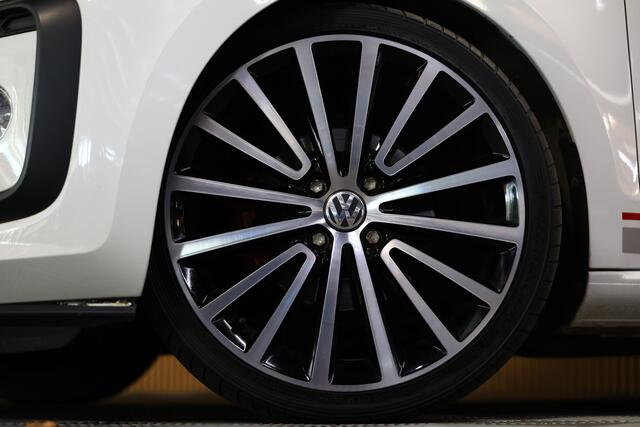 Volkswagen UP! 1.0 TSI Beats Up! 90pk PANO BT PDC STOELVW CRUISE ECC '17