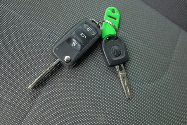 Volkswagen UP! 1.0 move up! BlueMotion