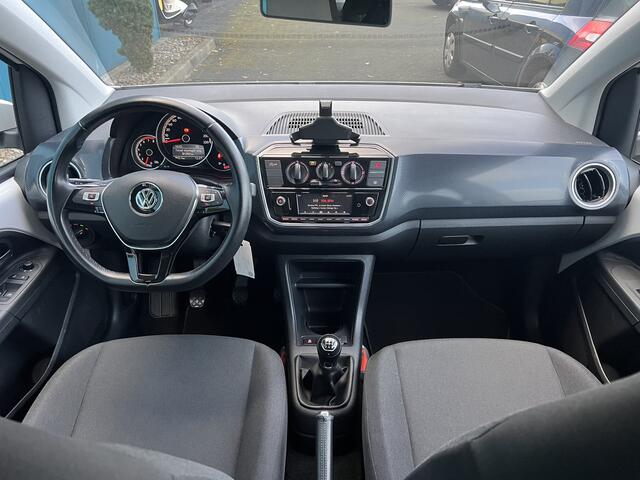 Volkswagen UP! 1.0 BMT move up! Executive Comfort| CRUISE | CAM | DAB | PDC | AC