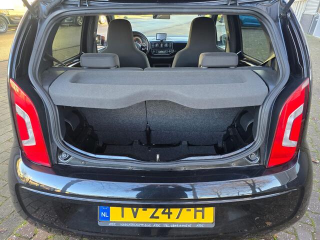 Volkswagen UP! 1.0 COLOR EDITION HIGH UP BLUMOTION