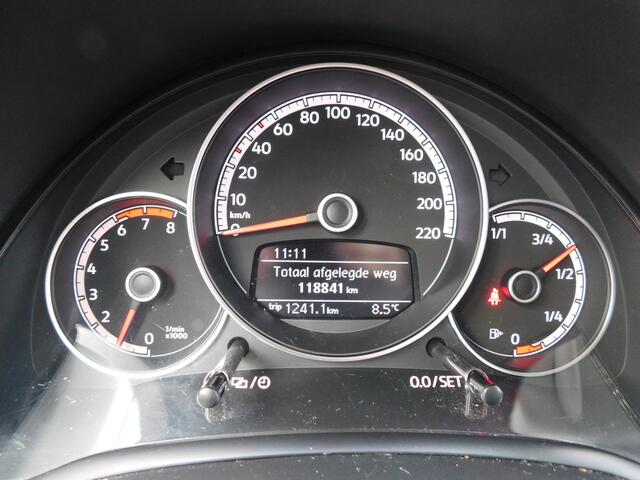 Volkswagen UP! 1.0 BMT move up!