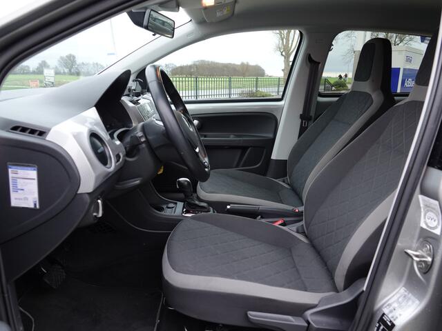 Volkswagen UP! e-Up! e-up! Style LMV | CRUISE | ECC | CAMERA + PDC | VERW. STOELEN