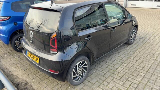 Volkswagen UP! 1.0 BMT high up!