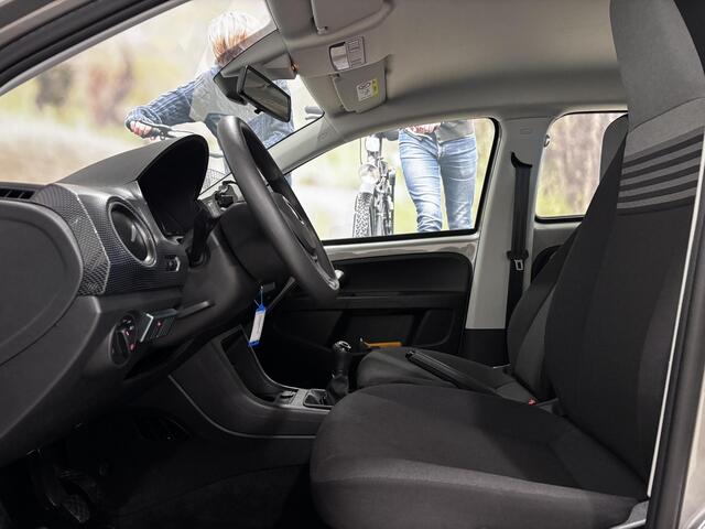 Volkswagen UP! 1.0 BMT move up! | Airco | Bluetooth | NL-Auto