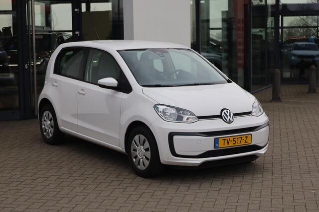 Volkswagen UP! 1.0 BMT move up! 60PK / 44kW, Achteruitrijcamera, parkeersensoren achter, multifunctioneel lederen stuurwiel, cruise control, bestuurdersstoel in hoogte verstelbaar, airco, radio, elektrische ramen voor, LED dagrijverlichting