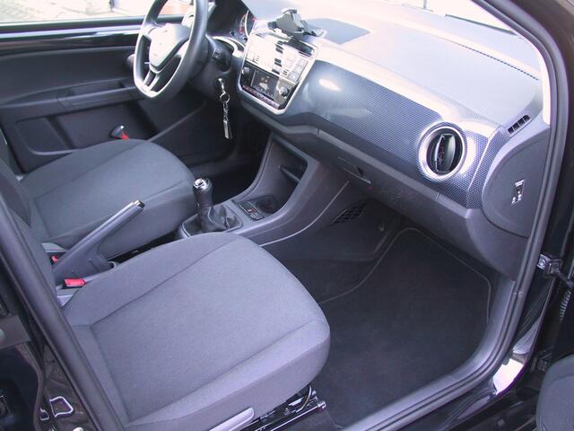 Volkswagen UP! Camera! Cruise control! PDC! 1.0