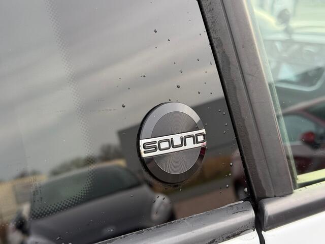 Volkswagen UP! 1.0 TSI 90pk BMT sound up! | Panodak | Bluetooth | Dealer onderhouden