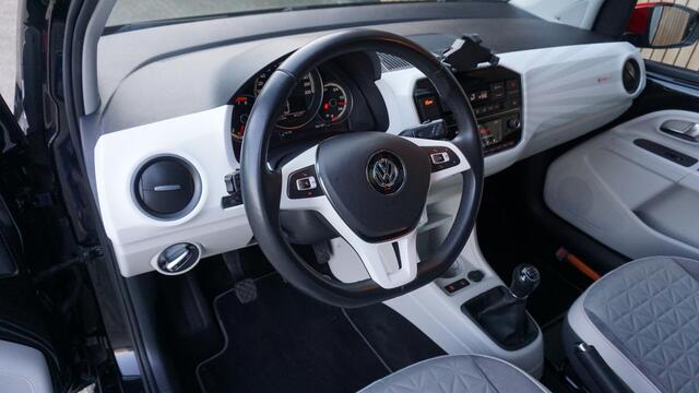 Volkswagen UP! 1.0 TSI 90PK BMT up! Beats Pano Cruise 5-drs 15inch LM BEATS audio *44649km* Elek pakket A.camera *NL auto* 2de eign