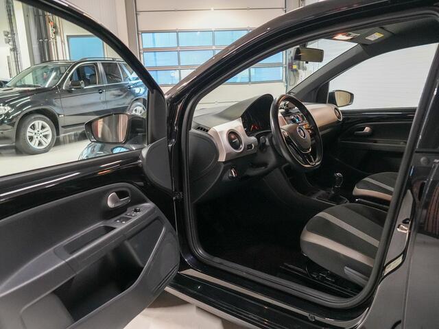 Volkswagen UP! 1.0 Rijklaar|stoel vrm|12maanden garantie.