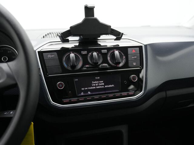 Volkswagen UP! 1.0 65 pk | Navigatie via App | Airco
