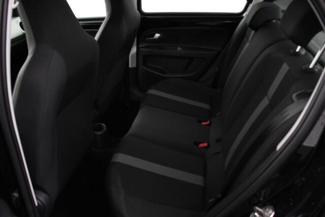 Volkswagen UP! 1.0 Automaat high up! | Airco | Lichtmetalen velgen | Radio | Bluetooth