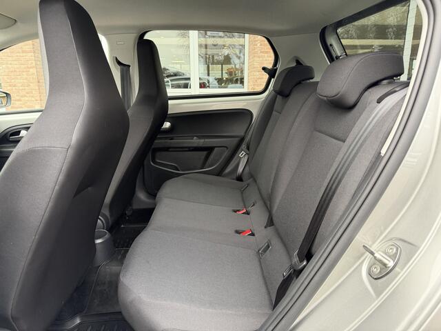 Volkswagen UP! 1.0 Camera | Stoelverwarming | Black style