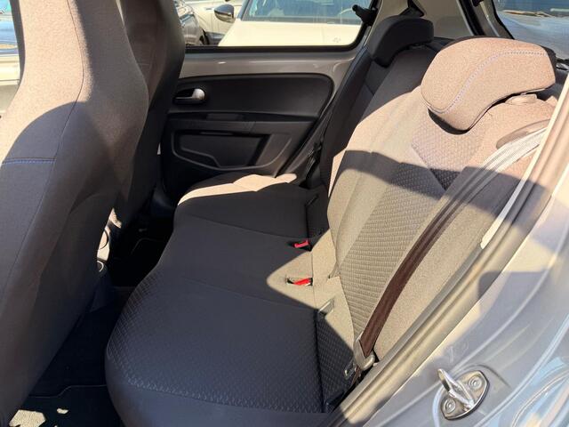 Volkswagen UP! 1.0 United / Airco / Cruisecontrol / Camera / Bluetooth