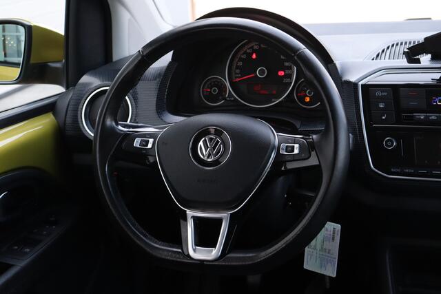 Volkswagen UP! 1.0 BMT high up! | Stoelverwarming | Climate Control | Cruise Control | DAB