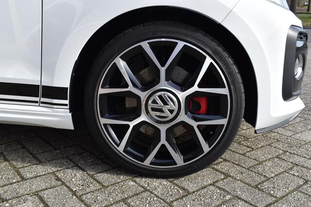 Volkswagen UP! 1.0 TSI GTI / Clima / Cruise / Stoelverwarming / 17"LM / PDC / DAB