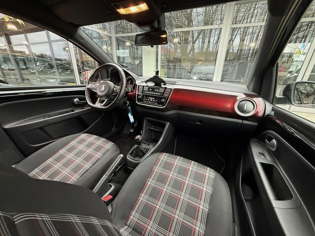 Volkswagen UP! 1.0 TSI GTI 116PK *!* ECC/ BEATS/ NAVIGATIE/ 17 INCH/ STOELVERWARMING *!*