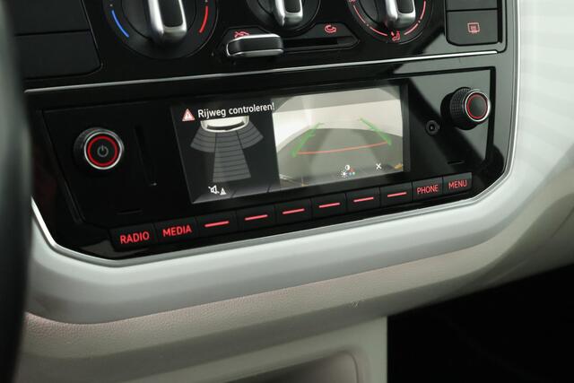 Volkswagen UP! 1.0 60pk BMT up! beats Camera Cruise Parkeersensoren Bluetooth