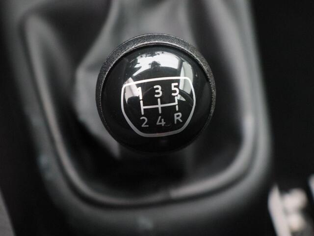 Volkswagen UP! 1.0 65 Pk | Bluetooth | DAB | Airco | Elektrische Ramen | 78.538 Km !!