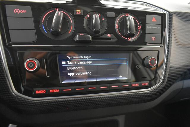 Volkswagen UP! 1.0 BMT move up! Executive Airco