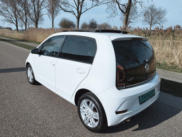 Volkswagen UP! 1.0 TSI BMT high up! ** PANO DAK ** Clima ** Cruise **