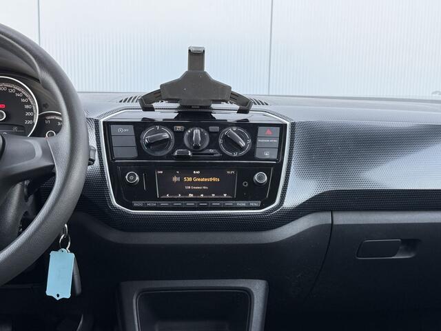 Volkswagen UP! 1.0 BMT move up! Airco/DAB/Bluetooth.