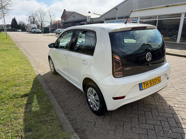 Volkswagen UP! 1.0 BMT move up!