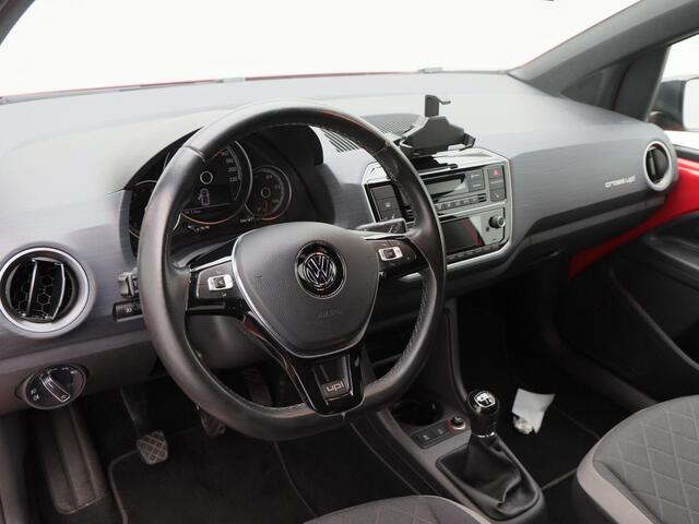 Volkswagen UP! 1.0 TSi 90 Pk Cross Up! | Stoelverwarming | Climatronic | Airco | Elektrische Ramen | Camera | DAB | Bluetooth | 16 Inch | 76.667 Km !!