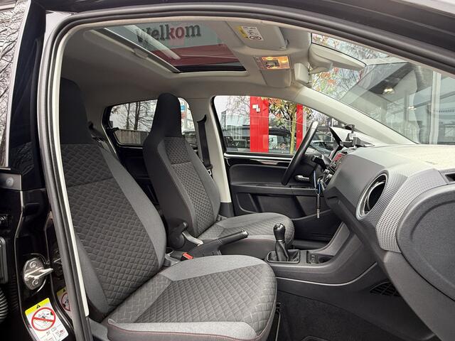 Volkswagen UP! 1.0 TSI 90PK *!* HIGH UP *!* PANODAK/ NAVI/ CRUISE/ 17 INCH/ PDC *!*