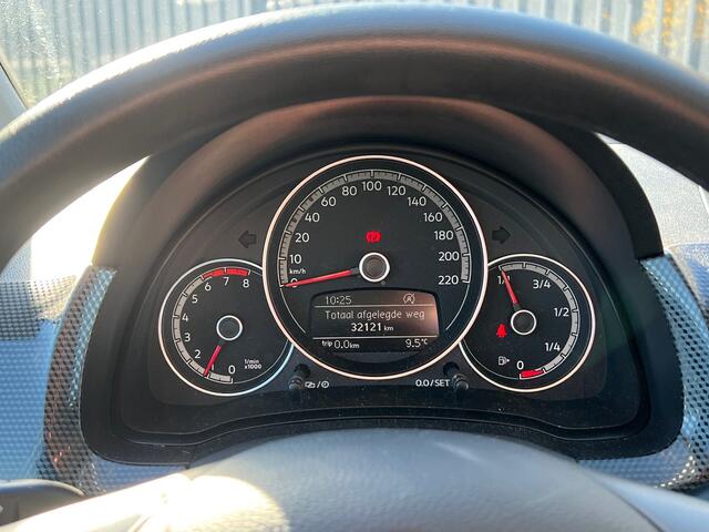 Volkswagen UP! 1.0 65pk Airco bluetooth Lane Assist