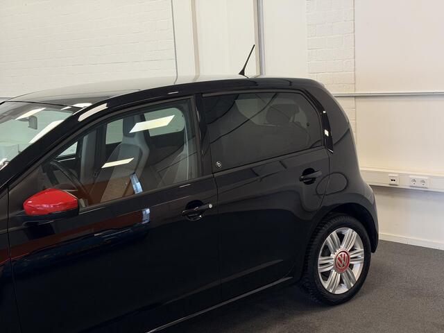 Volkswagen UP! 1.0 BMT up! beats | Half leder | Climate Control | Bluetooth | BEATS