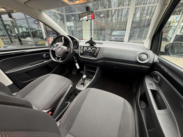 Volkswagen UP! 1.0 5 DRS *!* HIGH UP *!* AUTOMAAT *!* PANORAMADAK/ NAVI/ 16 INCH/ STOELVERWARMING/ PDC *!*
