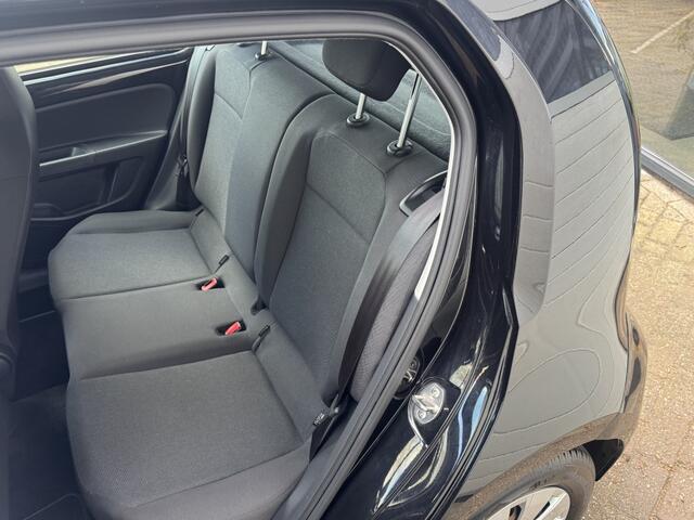 Volkswagen UP! 1.0 BMT move up!