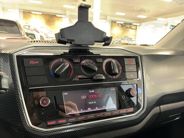 Volkswagen UP! 1.0 65pk · Navi Dock · Airco · DAB Radio · All Season Banden · Regensensor · Bluetooth ·