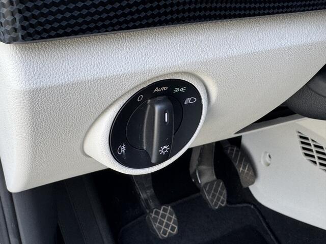 Volkswagen UP! 1.0 MPI 60pk BMT move up! Airco Elektrische spiegels lichtmetalen velgen