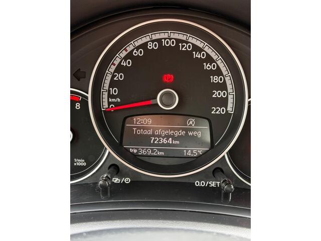 Volkswagen UP! 1.0 Exective Camera PDC Climat Cruise control Climat