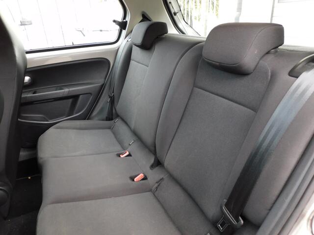 Volkswagen UP! 1.0 BMT move up! TOPSTAAT! DEALER ONDERHOUDEN! BLUETOOTH! CRUISE! AIRCO! LM VELGEN!