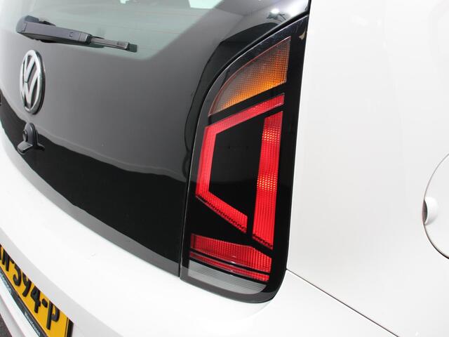 Volkswagen UP! 1.0 BMT move up! Airco | Radio | Bluetooth | Handel/ Export!