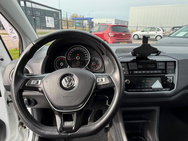 Volkswagen UP! 1.0 BMT 75pk cross up! | Cruise control | Climate control | 5 Deurs | Stoelverw.