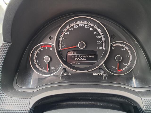 Volkswagen UP! 1.0 BMT move up! Nieuw model! | Airco | Ndl auto | Staat op 4 nieuwe All Season banden | RIJKLAARPRIJS INCL 12 MAANDEN GARANTIE EN BEURT