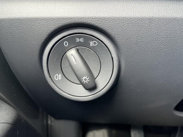 Volkswagen UP! 1.0 / AIRCO/ BLUETOOTH/ DAB RADIO/ 5 DEURS/ ZUINIG!