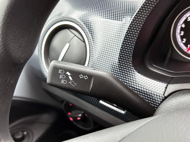 Volkswagen UP! 1.0 BMT move up! | Airco | DAB |