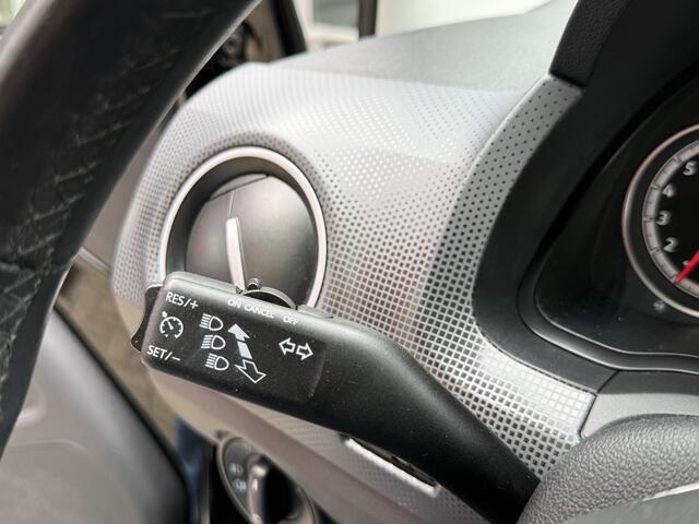 Volkswagen UP! 1.0 *!* HIGH UP *!* AIRCO/ CRUISE/ LMV/ PDC/ IQ DRIVE *!*