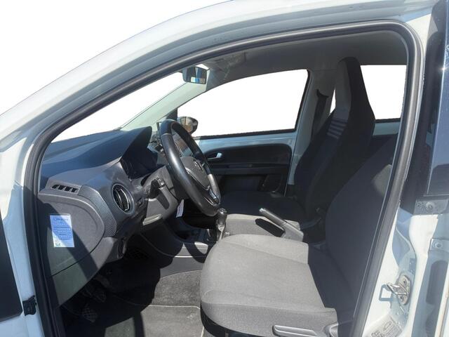 Volkswagen UP! 1.0 BMT move up! | Parkeersensoren | Airco | Cruise Control | Stuurbediening | Automatische Verlichting | DAB | Goed Onderhouden