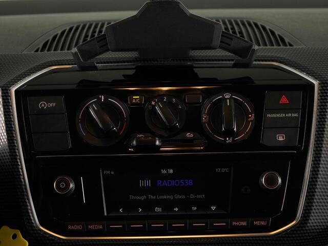 Volkswagen UP! 1.0 BMT move up! | Navigatie via app | Airco | DAB+| 17" Velgen |