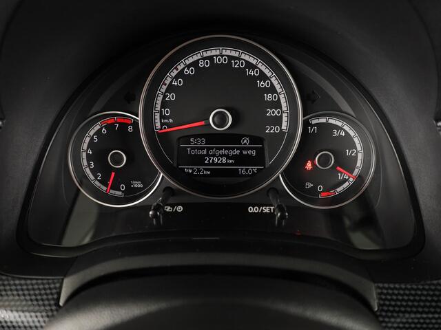 Volkswagen UP! 1.0 65PK | Navigatie via app | Airco | DAB+ |