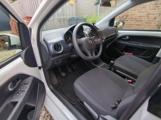 Volkswagen UP! 1.0 BMT move up! Airconditioning / Bluetooth