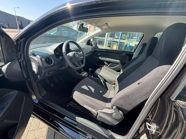 Volkswagen UP! 1.0 BMT take up! | Airco | Zwart Metallic | Nieuw binnen