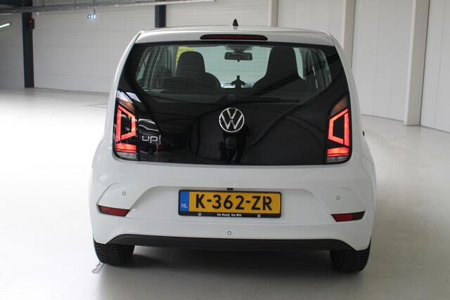 Volkswagen UP! 1.0 Climate Control | Camera | Cruise Control |