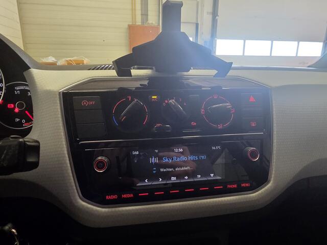 Volkswagen UP! 1.0 BMT move up!