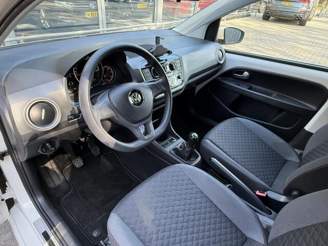 Volkswagen UP! 1.0 BMT 75PK! *!* AIRCO/ NAVI/ LMV/ STOELVERWARMING *!*